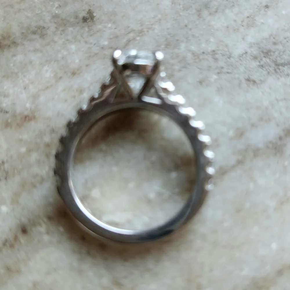 NWOT Anu Jewel 2 Carat Moissanite Engagement Ring Size 6